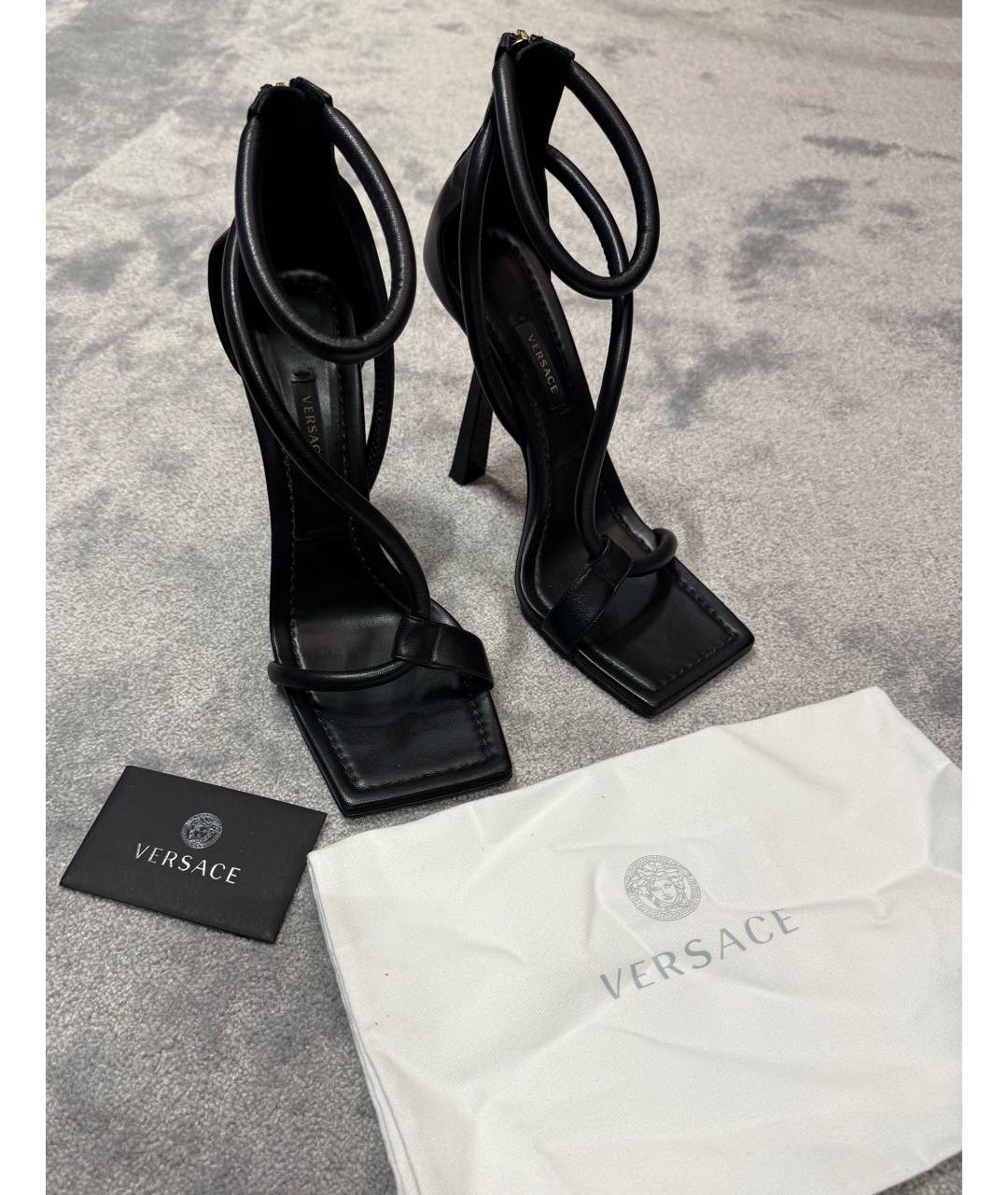 VERSACE Черные кожаные босоножки, фото 8