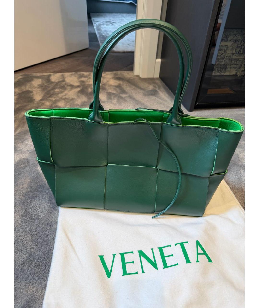 BOTTEGA VENETA Зеленая кожаная сумка тоут, фото 6