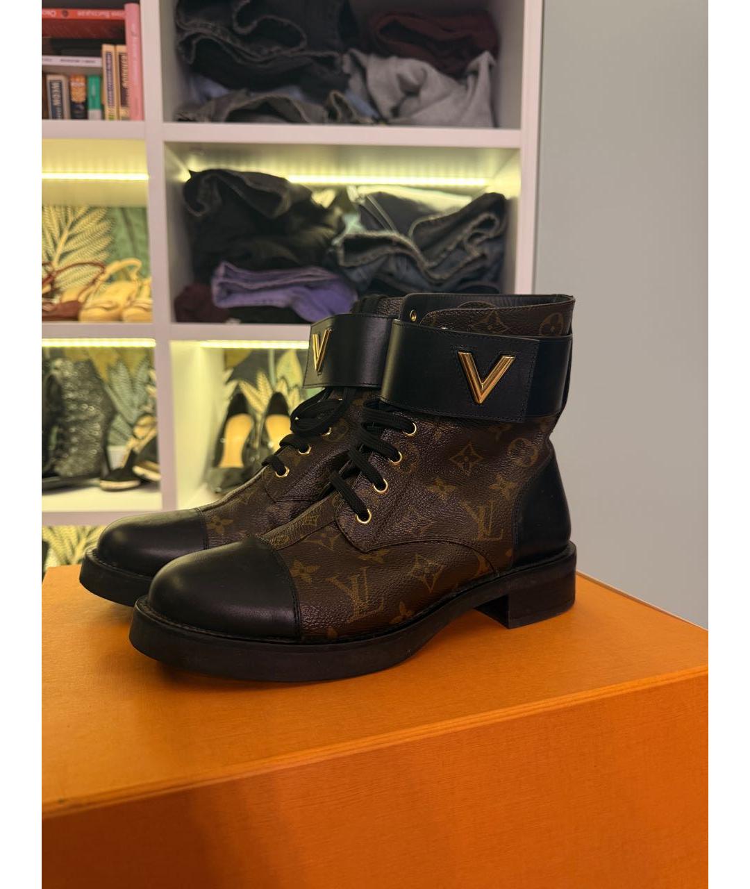 LOUIS VUITTON Коричневые полусапоги, фото 8