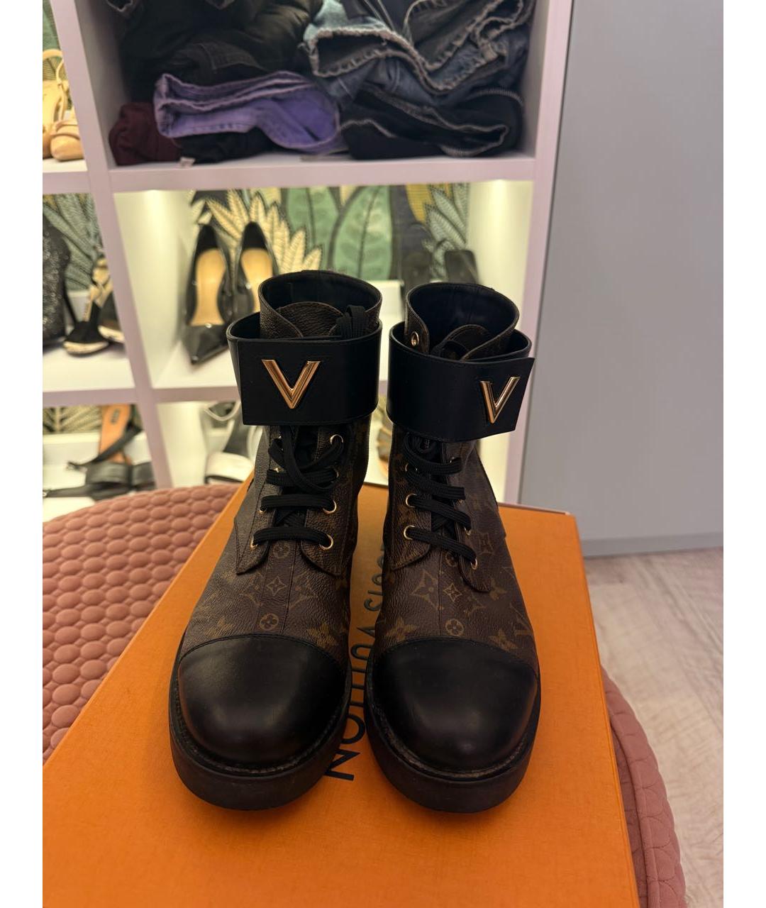 LOUIS VUITTON Коричневые полусапоги, фото 2