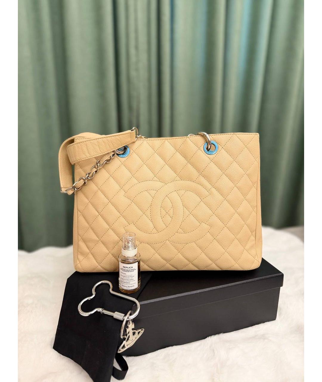 CHANEL Бежевая кожаная сумка тоут, фото 2