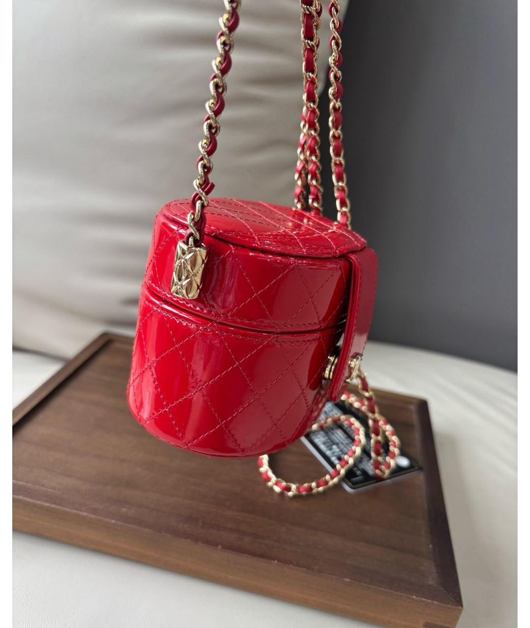 CHANEL Красная сумка через плечо из лакированной кожи, фото 3