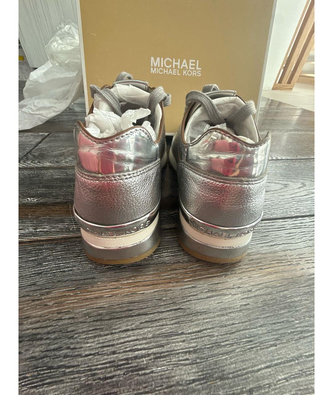 MICHAEL MICHAEL KORS Серебряные кожаные кроссовки, фото 3