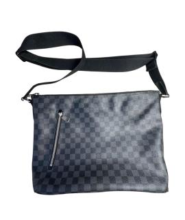 LOUIS VUITTON Сумка на плечо