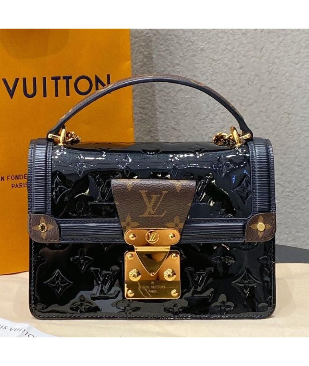 LOUIS VUITTON Черная сумка с короткими ручками из лакированной кожи, фото 2