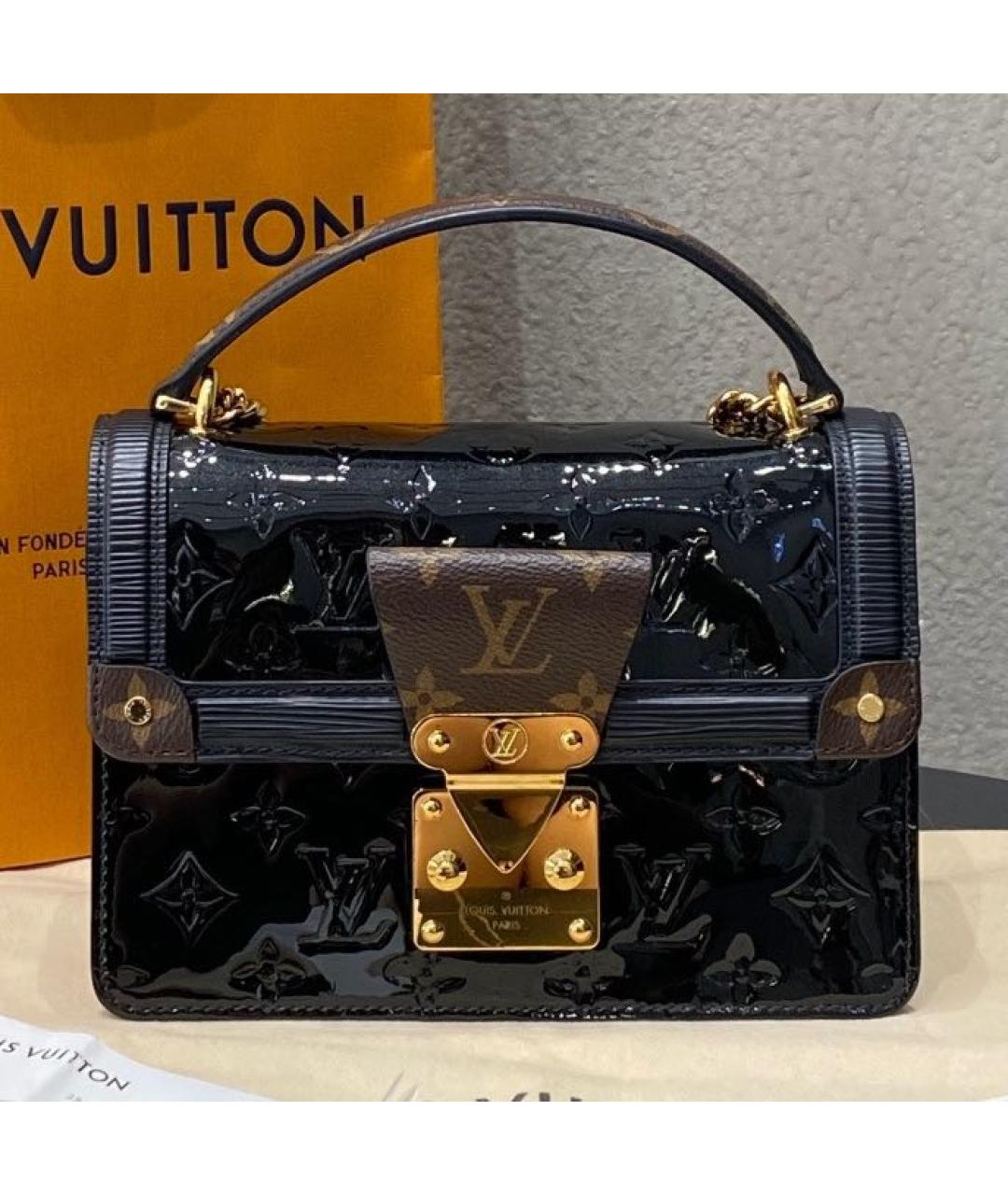 LOUIS VUITTON Черная сумка с короткими ручками из лакированной кожи, фото 8