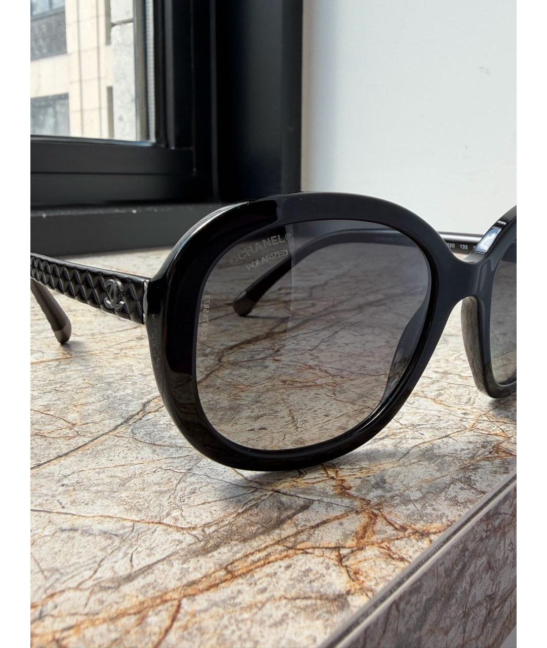 CHANEL Черные пластиковые солнцезащитные очки, фото 3