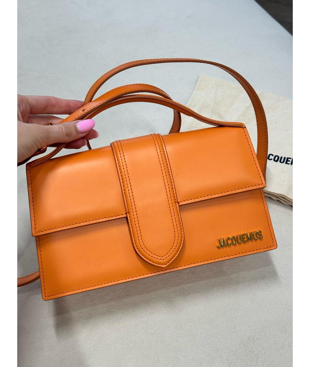 JACQUEMUS Оранжевая кожаная сумка с короткими ручками, фото 6