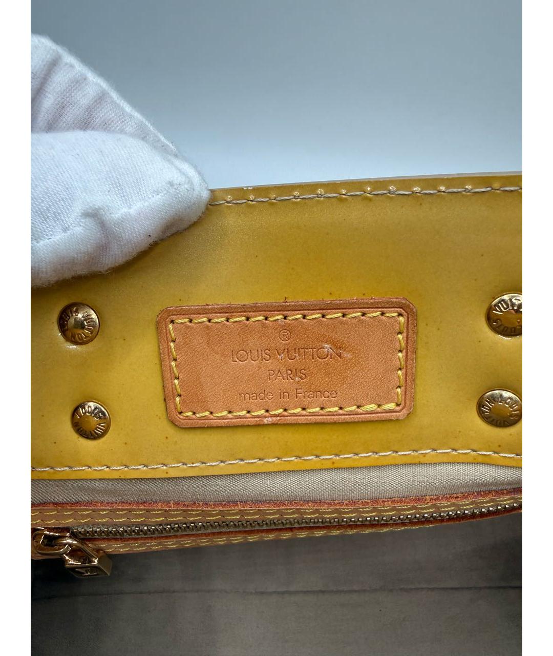 LOUIS VUITTON Желтая сумка с короткими ручками из лакированной кожи, фото 7