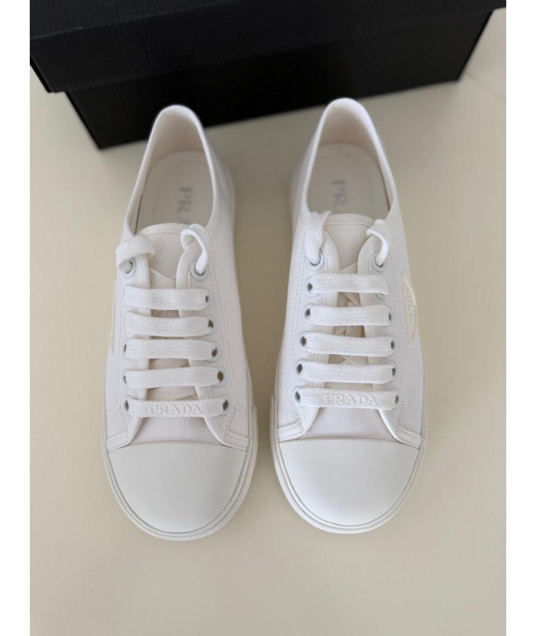 PRADA Белые текстильные кеды, фото 4