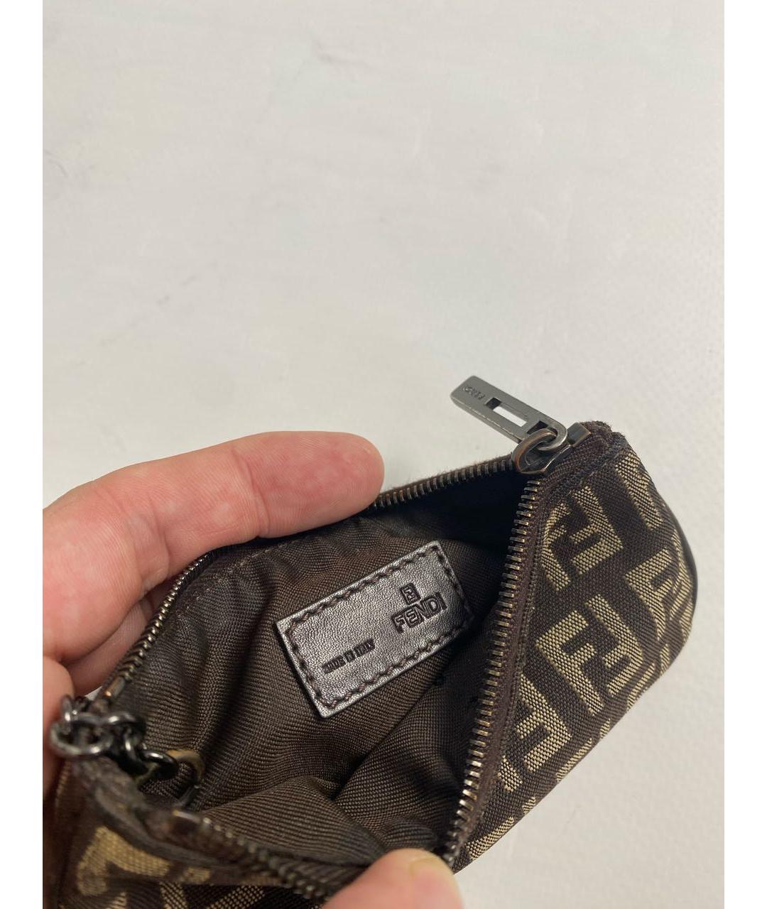 FENDI Коричневая ключница, фото 4