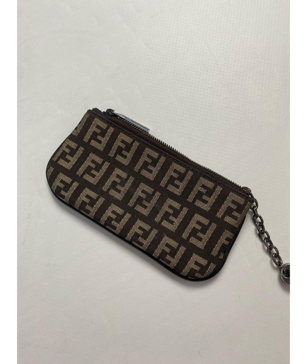 FENDI Коричневая ключница, фото 2