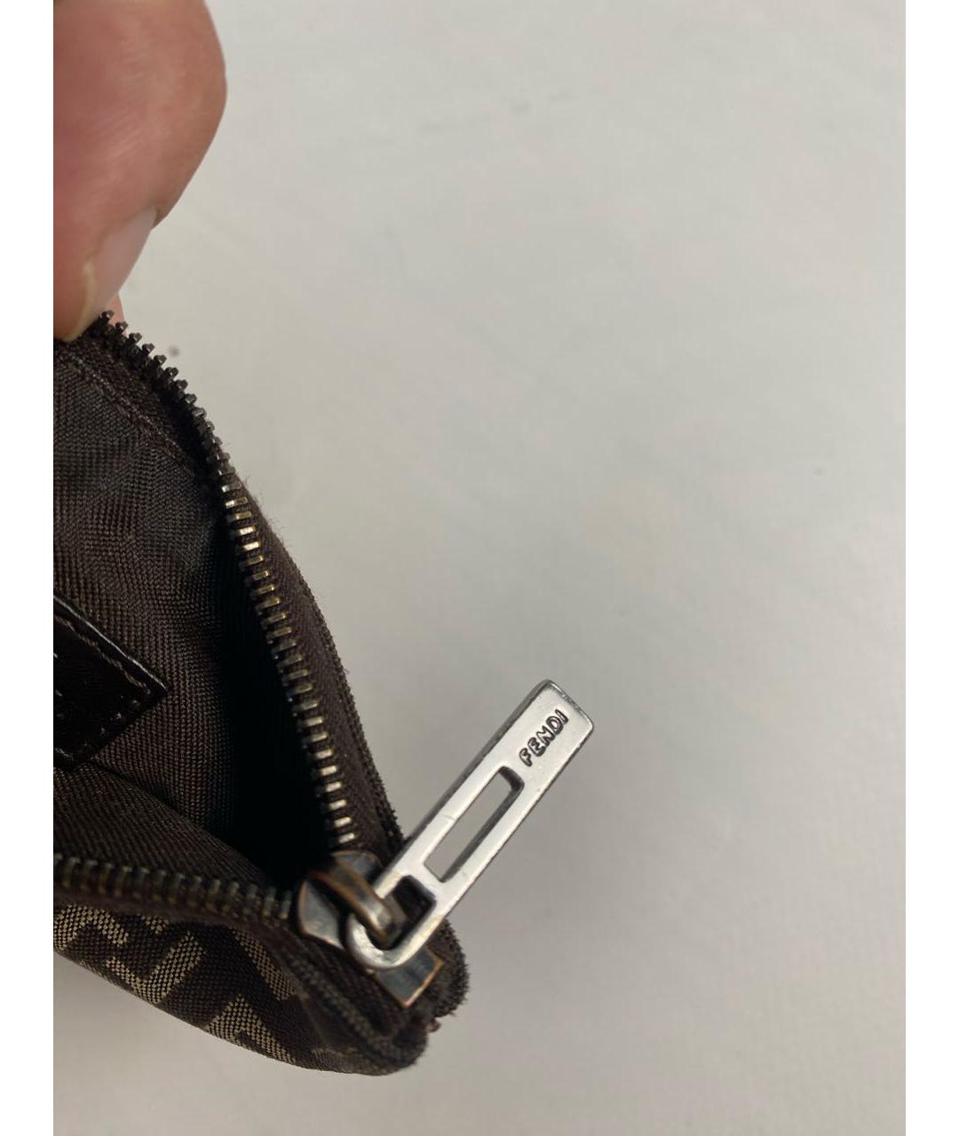 FENDI Коричневая ключница, фото 5