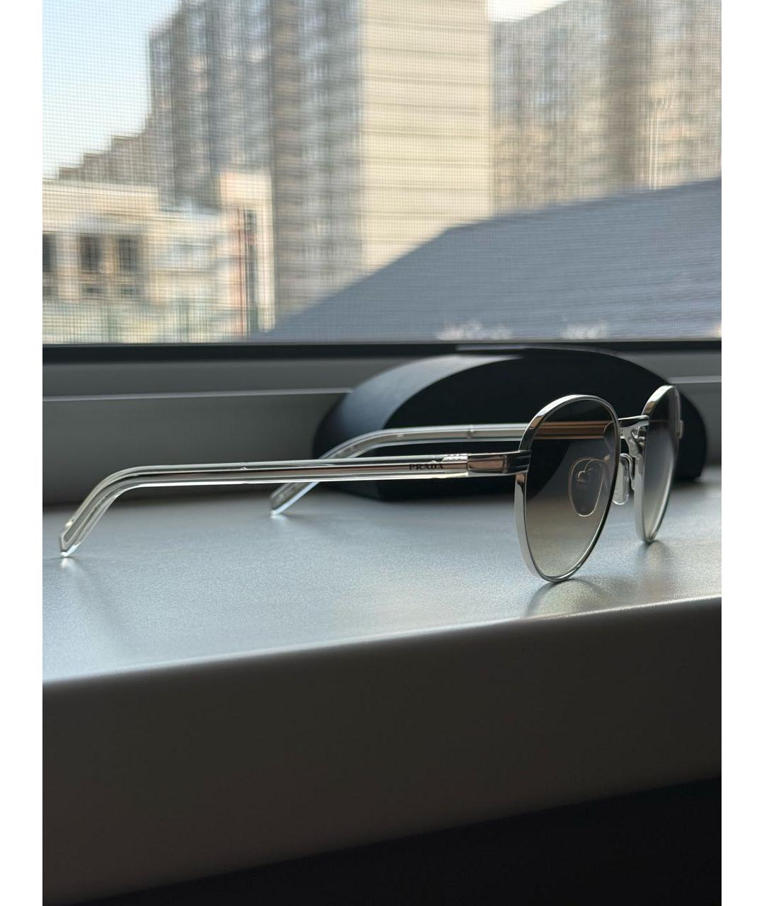 PRADA Серебряные металлические солнцезащитные очки, фото 2