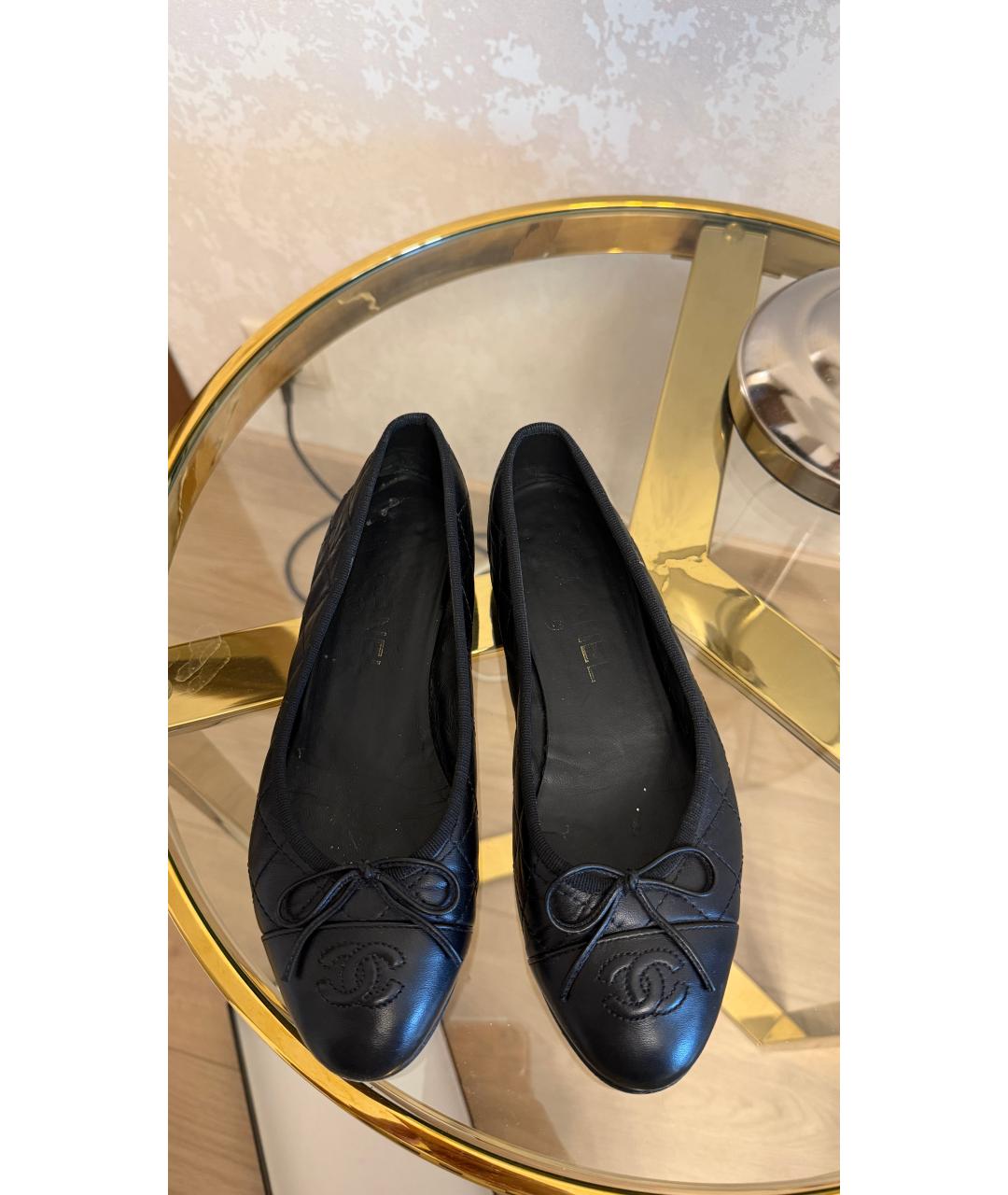 CHANEL Черные кожаные балетки, фото 3
