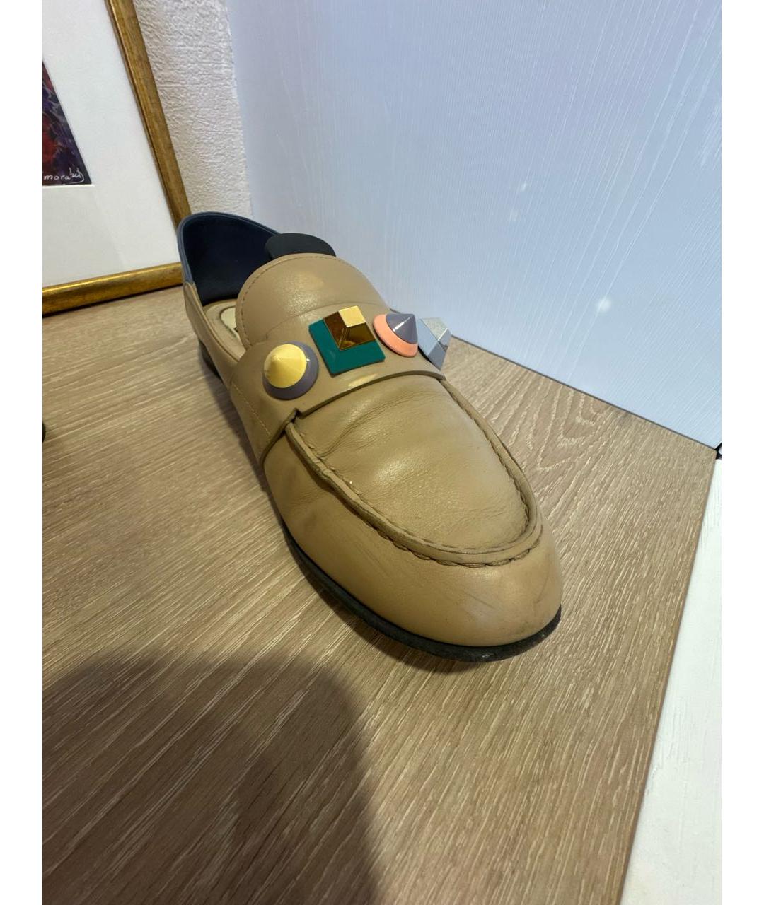 FENDI Бежевые кожаные лоферы, фото 8