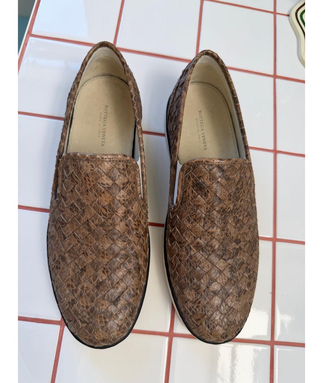 BOTTEGA VENETA Коричневые кожаные слипоны, фото 7