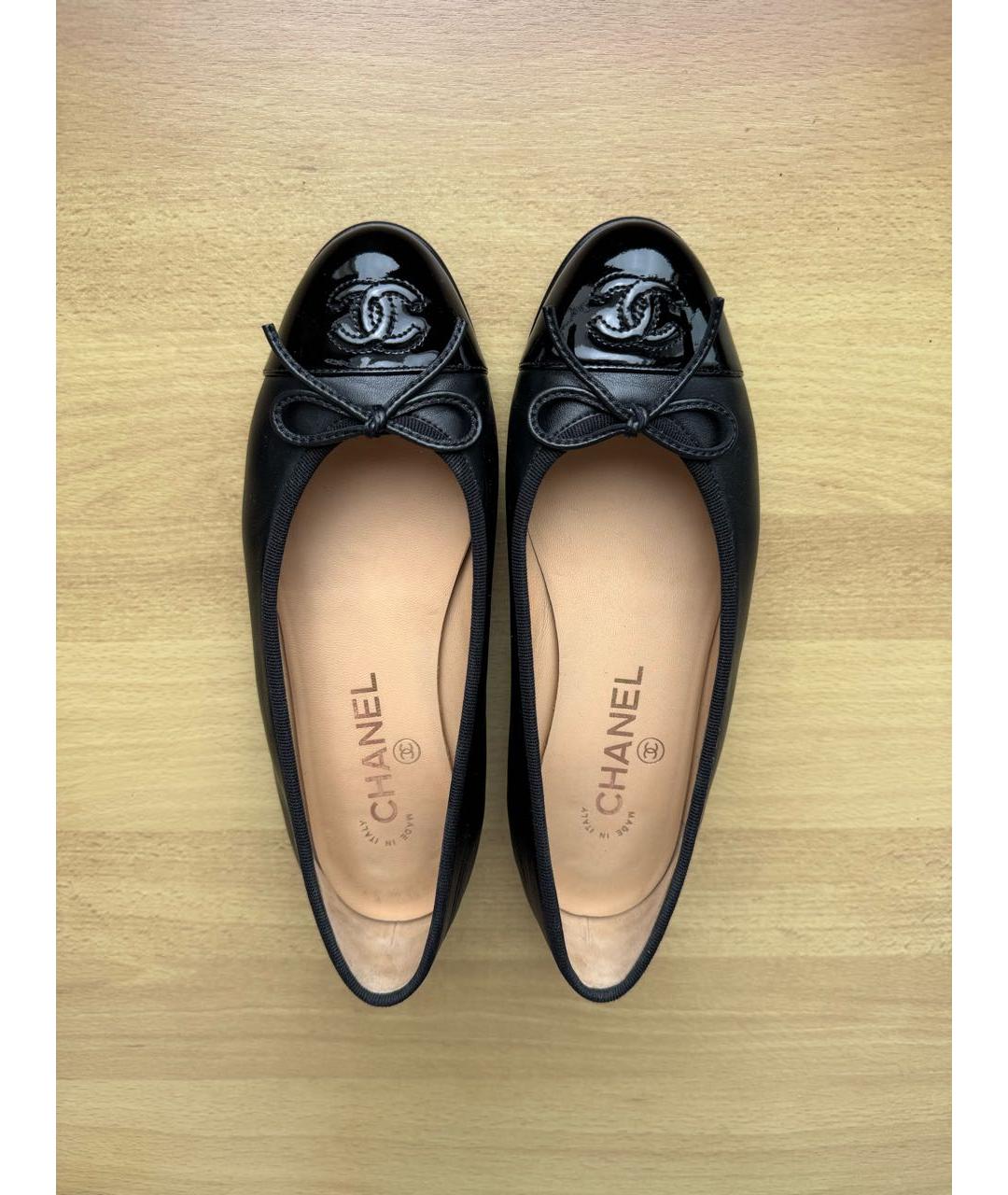 CHANEL Черные кожаные балетки, фото 3