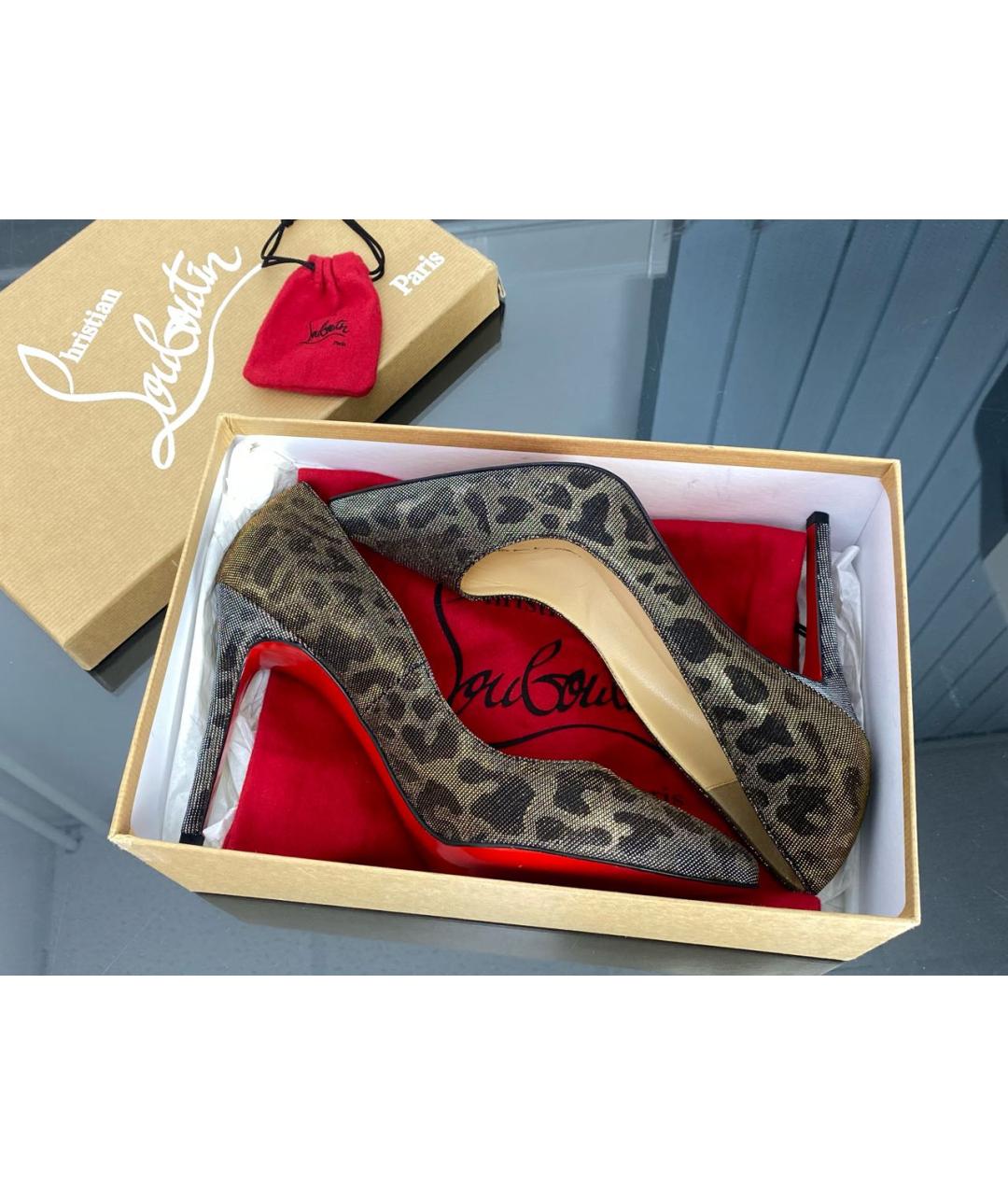 CHRISTIAN LOUBOUTIN Серые кожаные туфли, фото 5