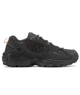 NEW BALANCE Высокие ботинки