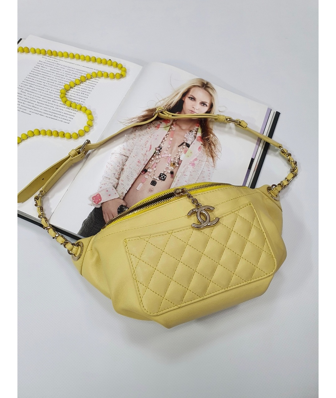 CHANEL Желтая кожаная поясная сумка, фото 6