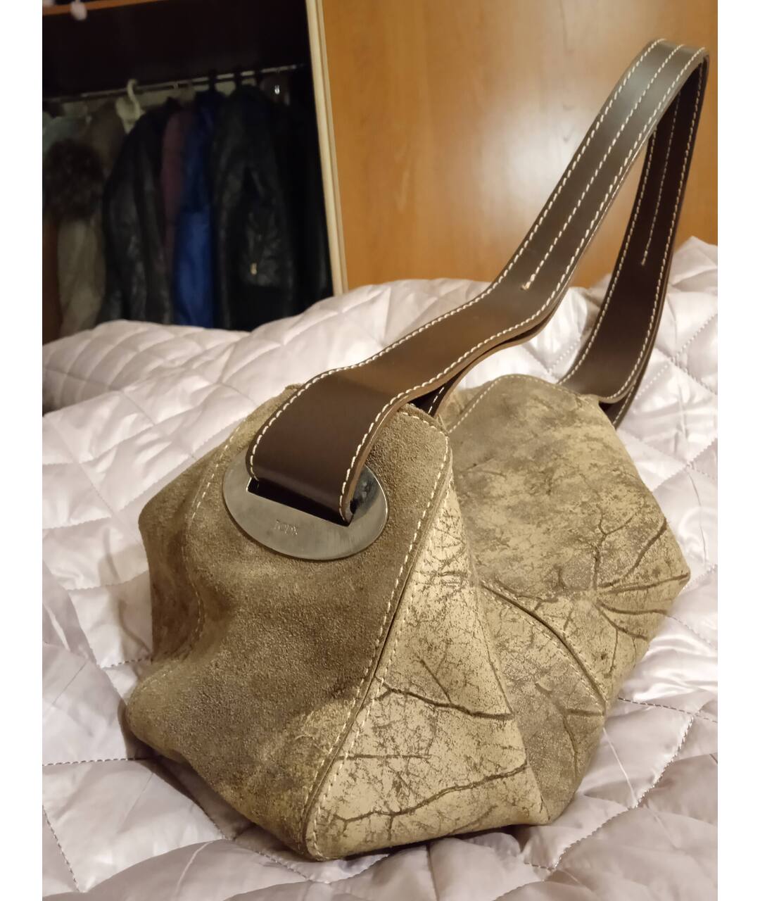 TOD'S Коричневая замшевая сумка с короткими ручками, фото 2