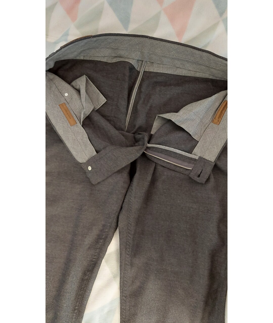 CORNELIANI Серые шерстяные классические брюки, фото 3