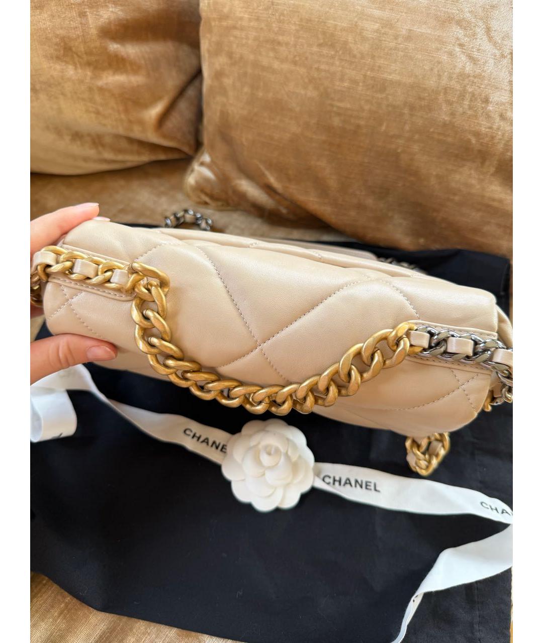 CHANEL Бежевая кожаная сумка через плечо, фото 6