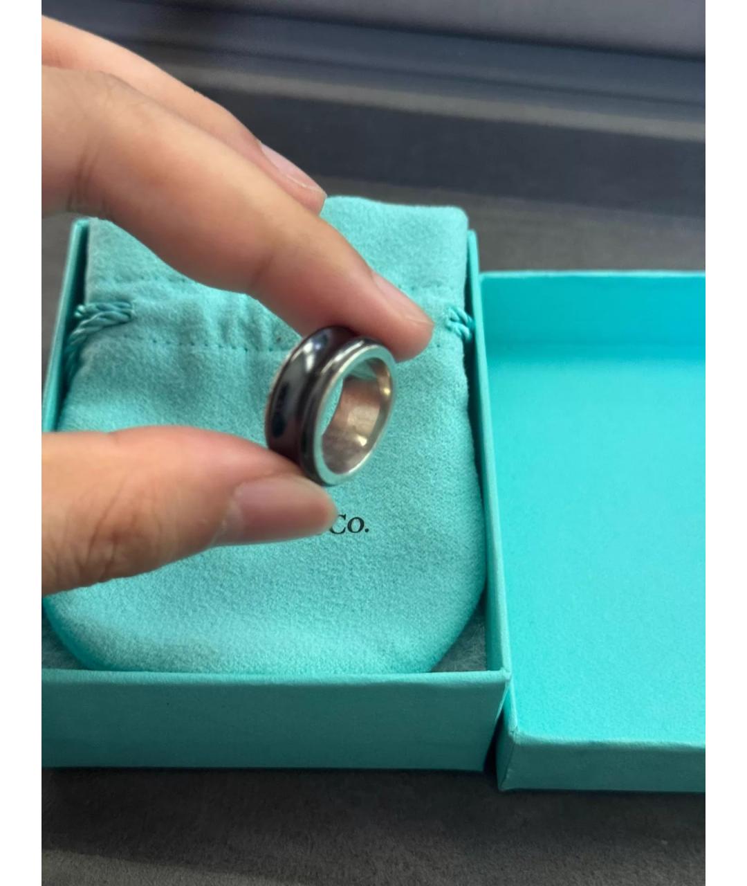TIFFANY&CO Черное металлическое кольцо, фото 5