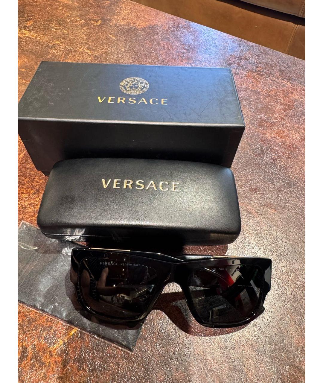 VERSACE Черные пластиковые солнцезащитные очки, фото 4