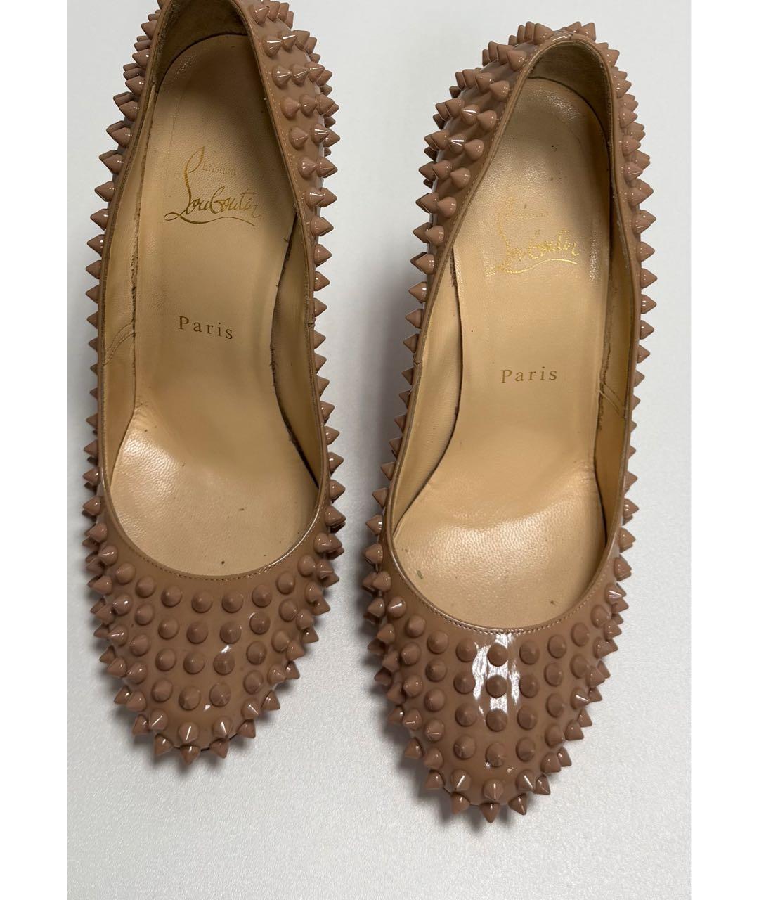 CHRISTIAN LOUBOUTIN Бежевые туфли из лакированной кожи, фото 3