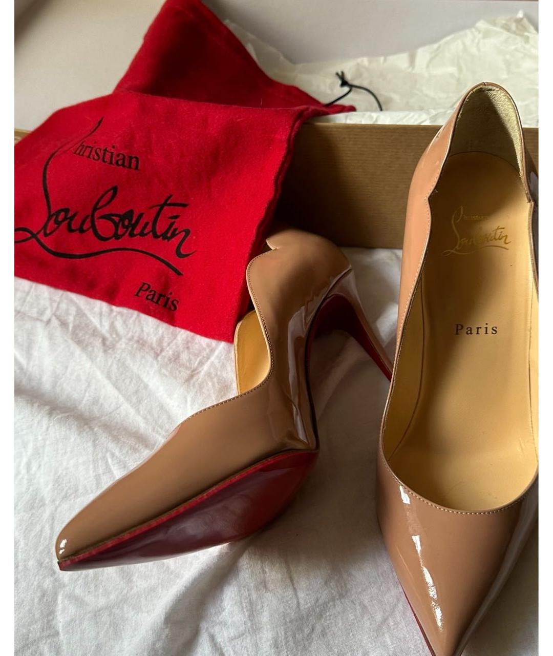 CHRISTIAN LOUBOUTIN Бежевые туфли из лакированной кожи, фото 3