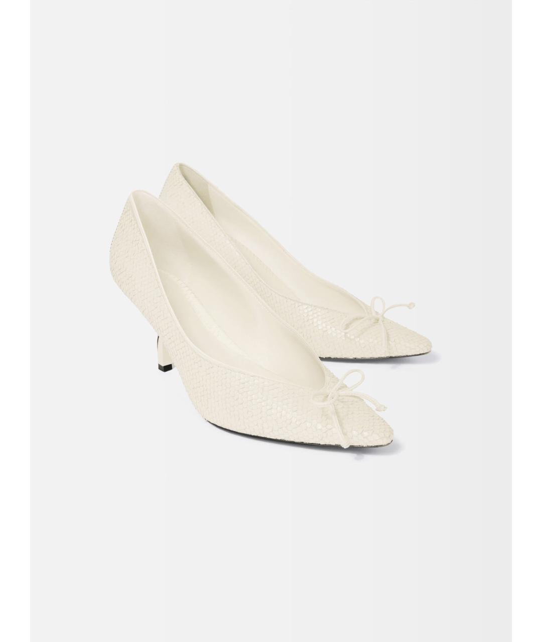 JACQUEMUS Белые кожаные туфли, фото 3
