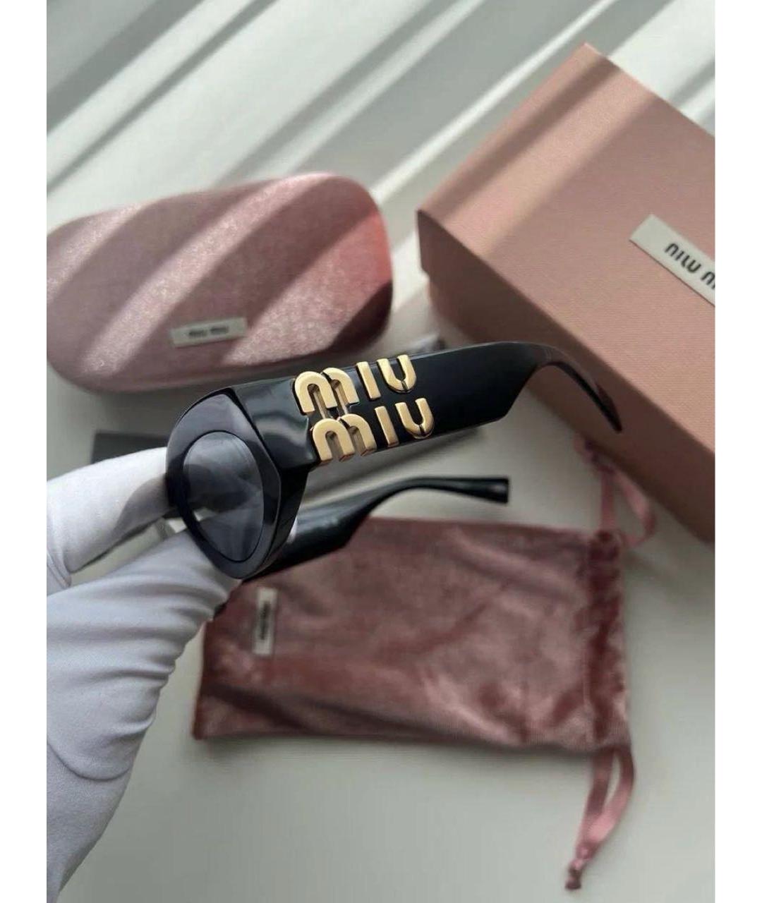 MIU MIU Черные пластиковые солнцезащитные очки, фото 3