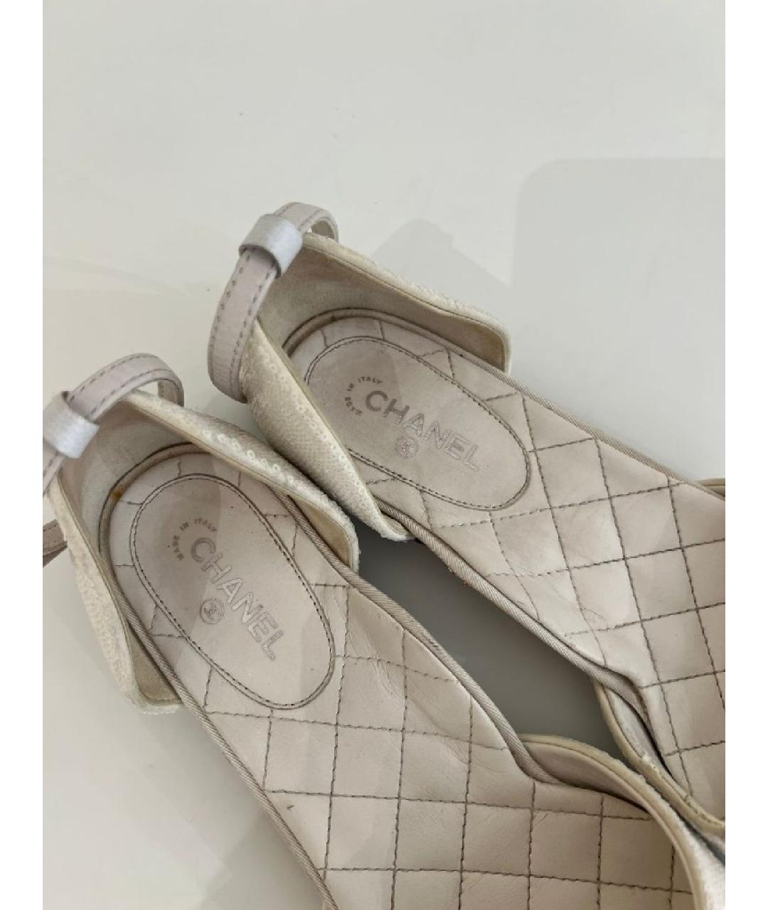 CHANEL Белые босоножки, фото 5