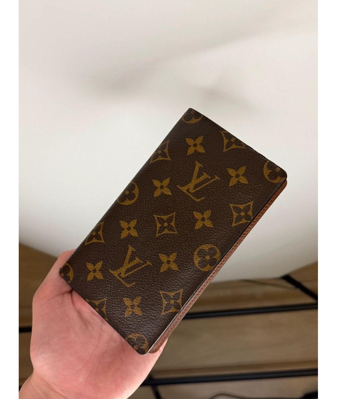 LOUIS VUITTON Коричневый кошелек, фото 3