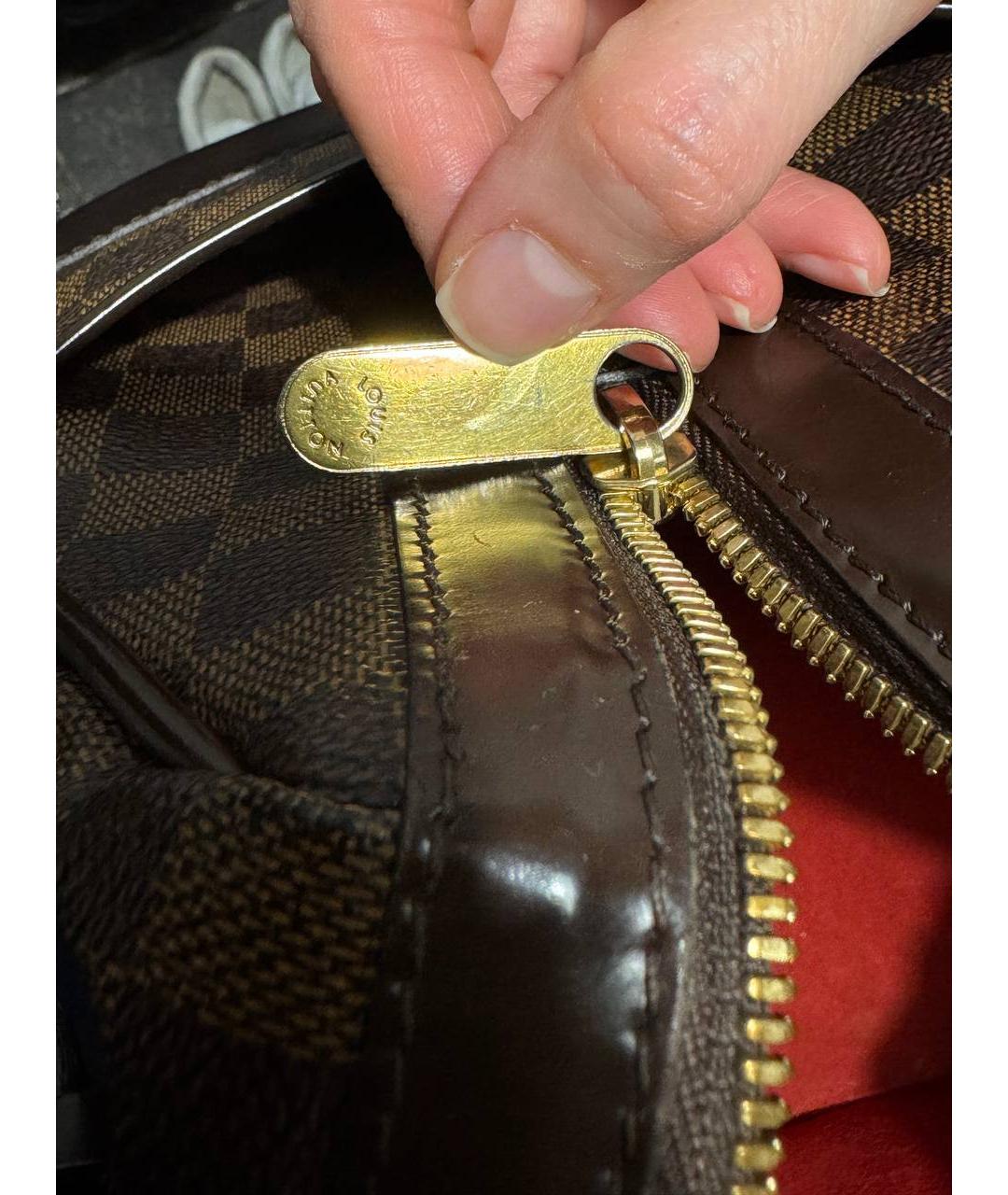 LOUIS VUITTON Коричневая кожаная сумка с короткими ручками, фото 5