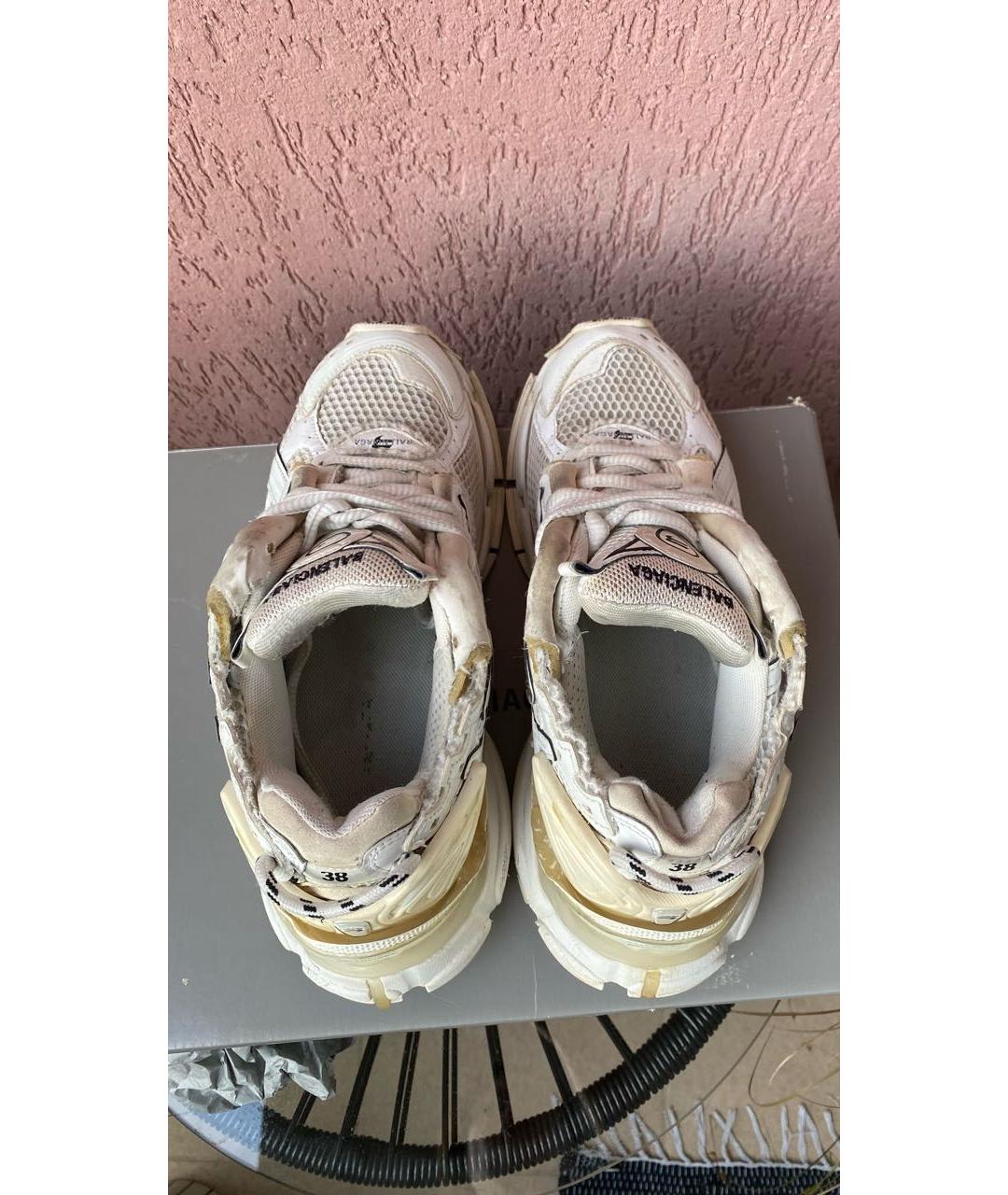 BALENCIAGA Белые кожаные кроссовки, фото 3