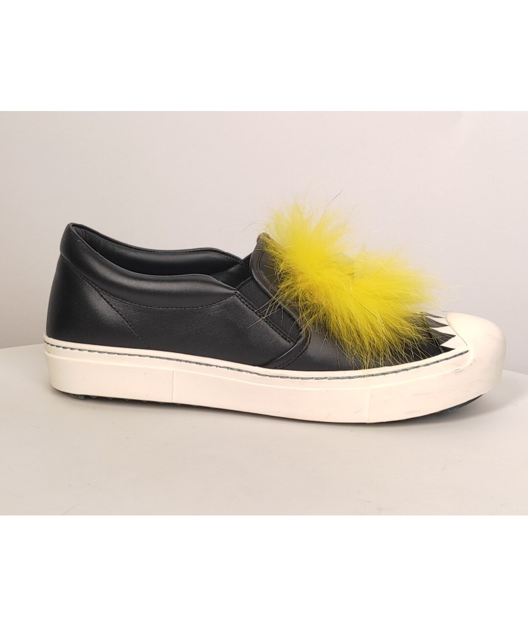 FENDI Черные кожаные слипоны, фото 9