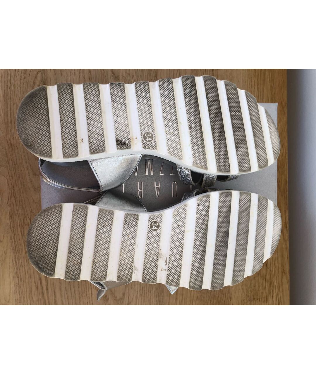 LIU JO KIDS Серебряные кожаные сандалии и шлепанцы, фото 5