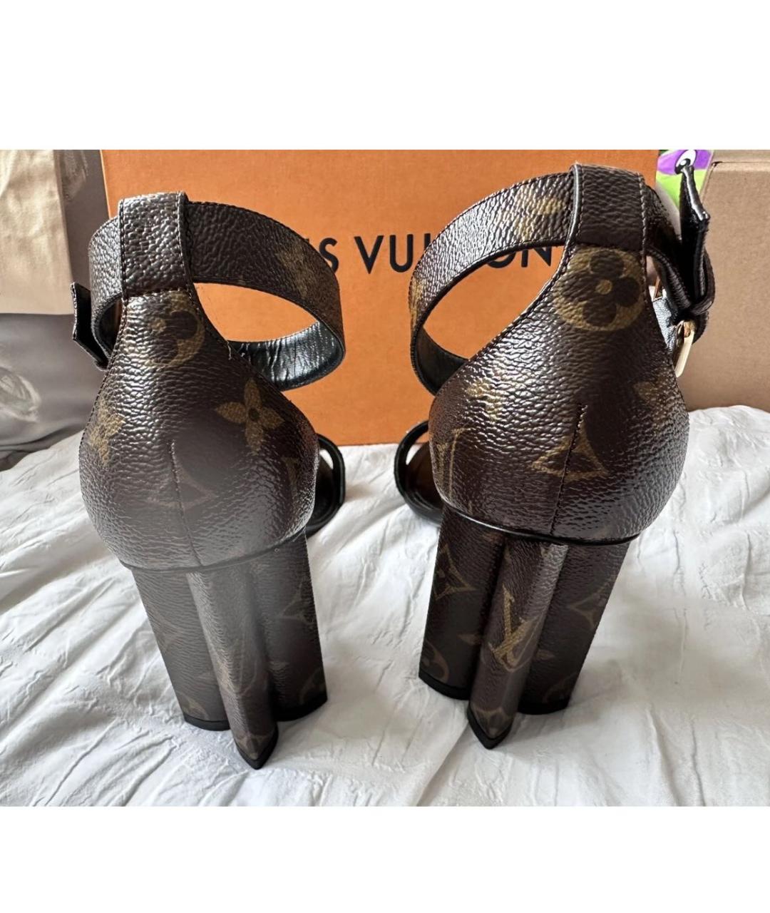 LOUIS VUITTON Коричневые кожаные босоножки, фото 6