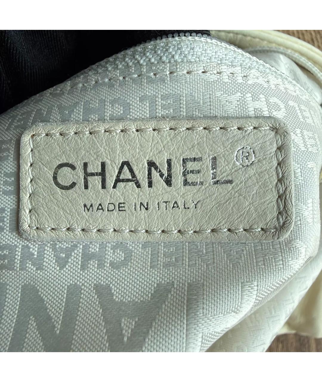 CHANEL Белая кожаная сумка через плечо, фото 9