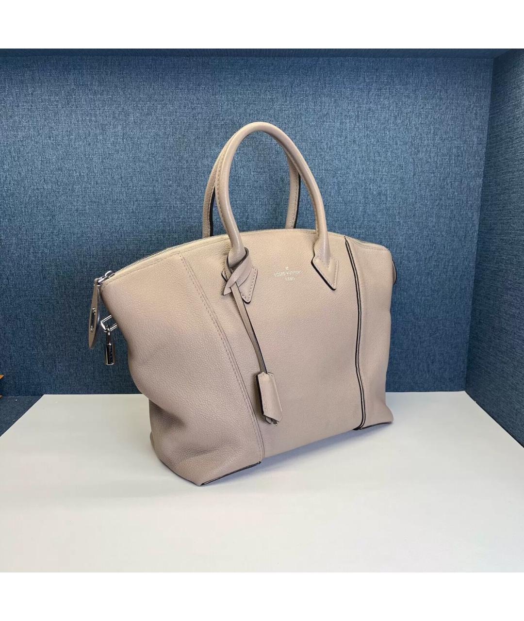 LOUIS VUITTON Бежевая кожаная сумка с короткими ручками, фото 3