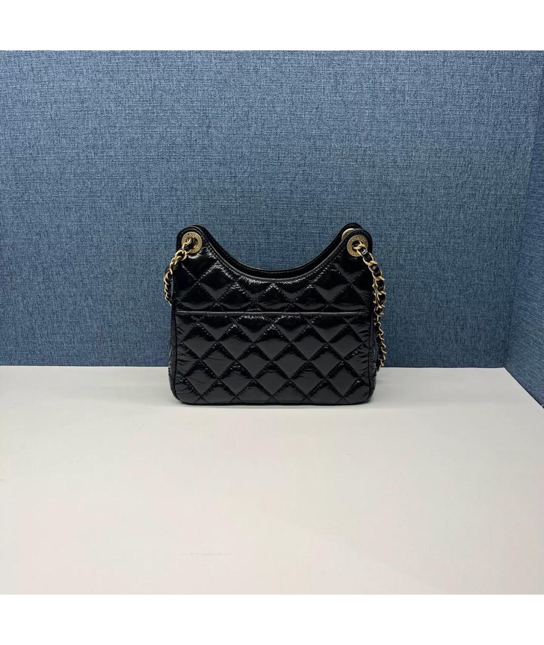 CHANEL Черная сумка через плечо из лакированной кожи, фото 6