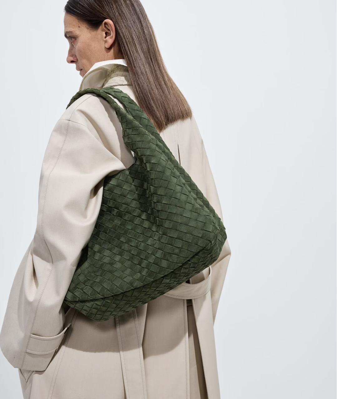 BOTTEGA VENETA Зеленая замшевая сумка тоут, фото 2