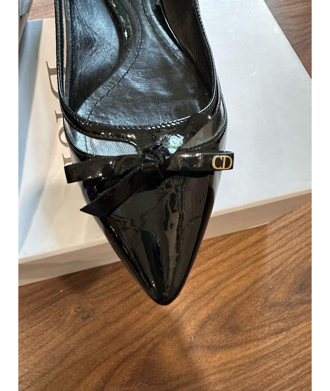 CHRISTIAN DIOR Черные балетки из лакированной кожи, фото 3