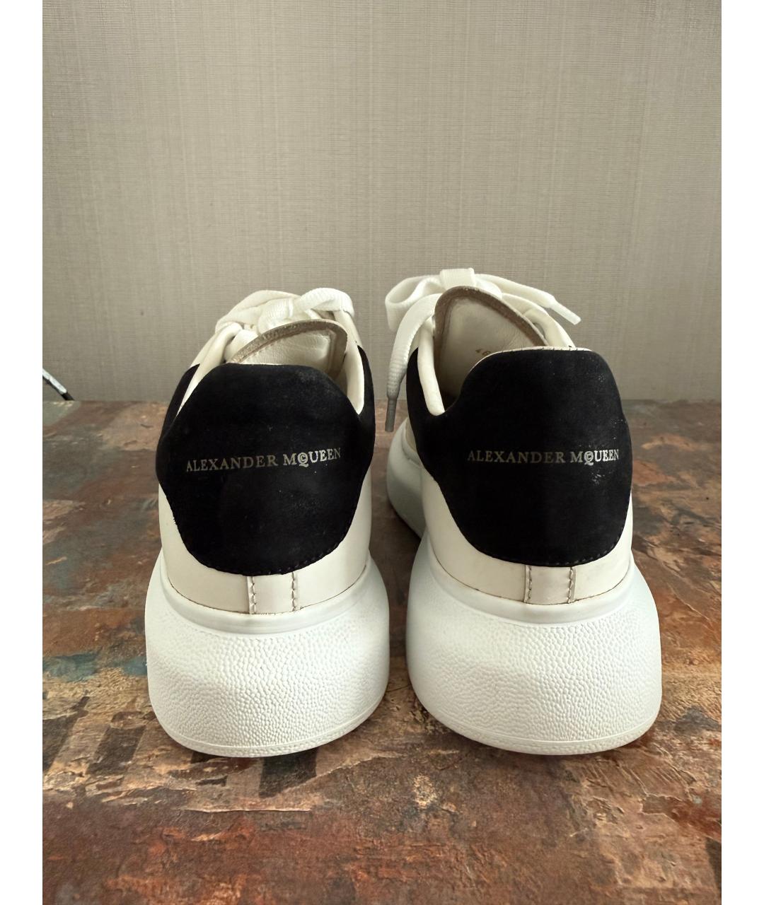 ALEXANDER MCQUEEN Белые кожаные кеды, фото 4