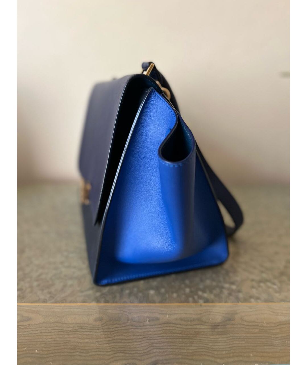 CELINE Синяя кожаная сумка с короткими ручками, фото 4