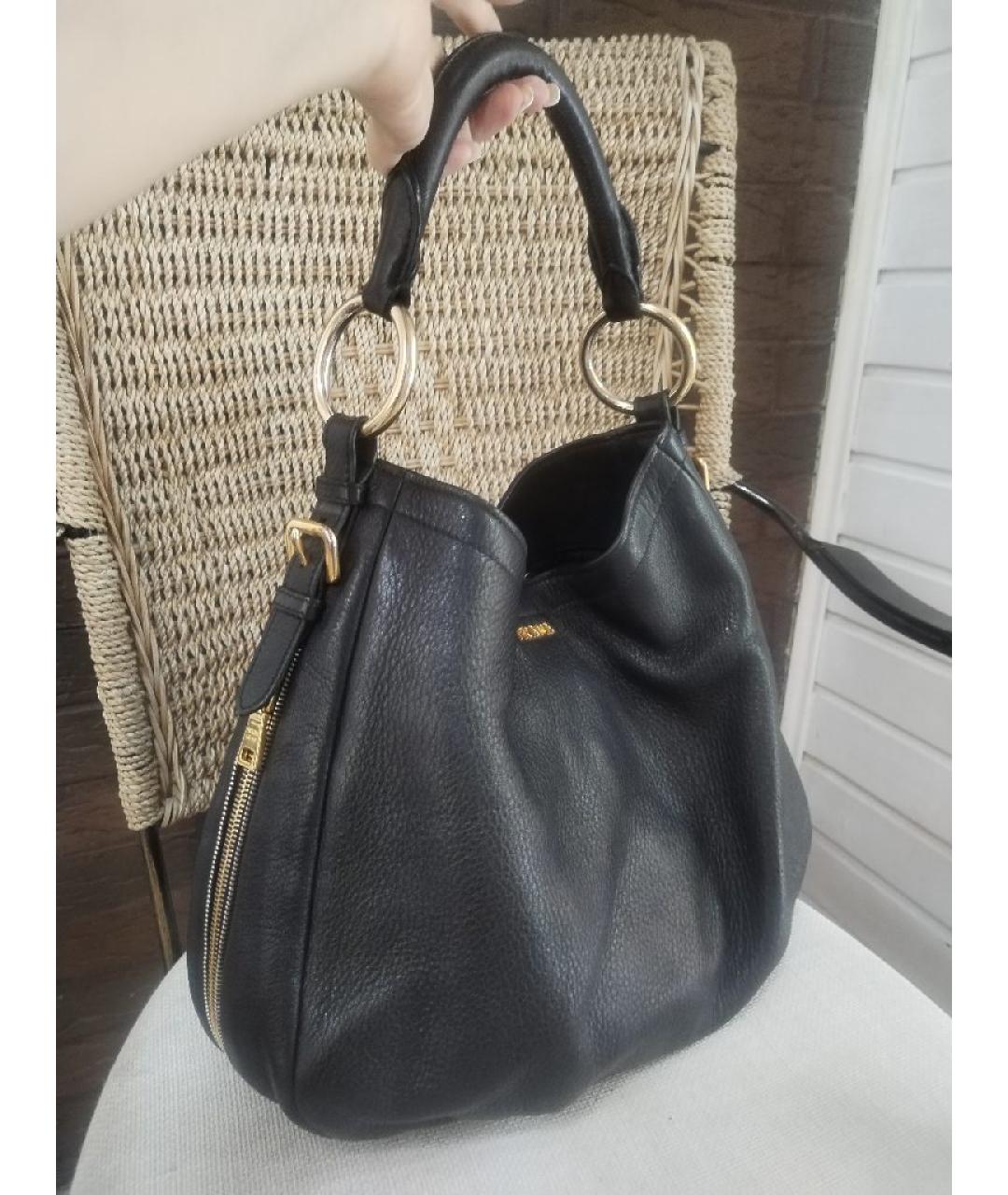 PRADA Белая сумка через плечо из лакированной кожи, фото 3