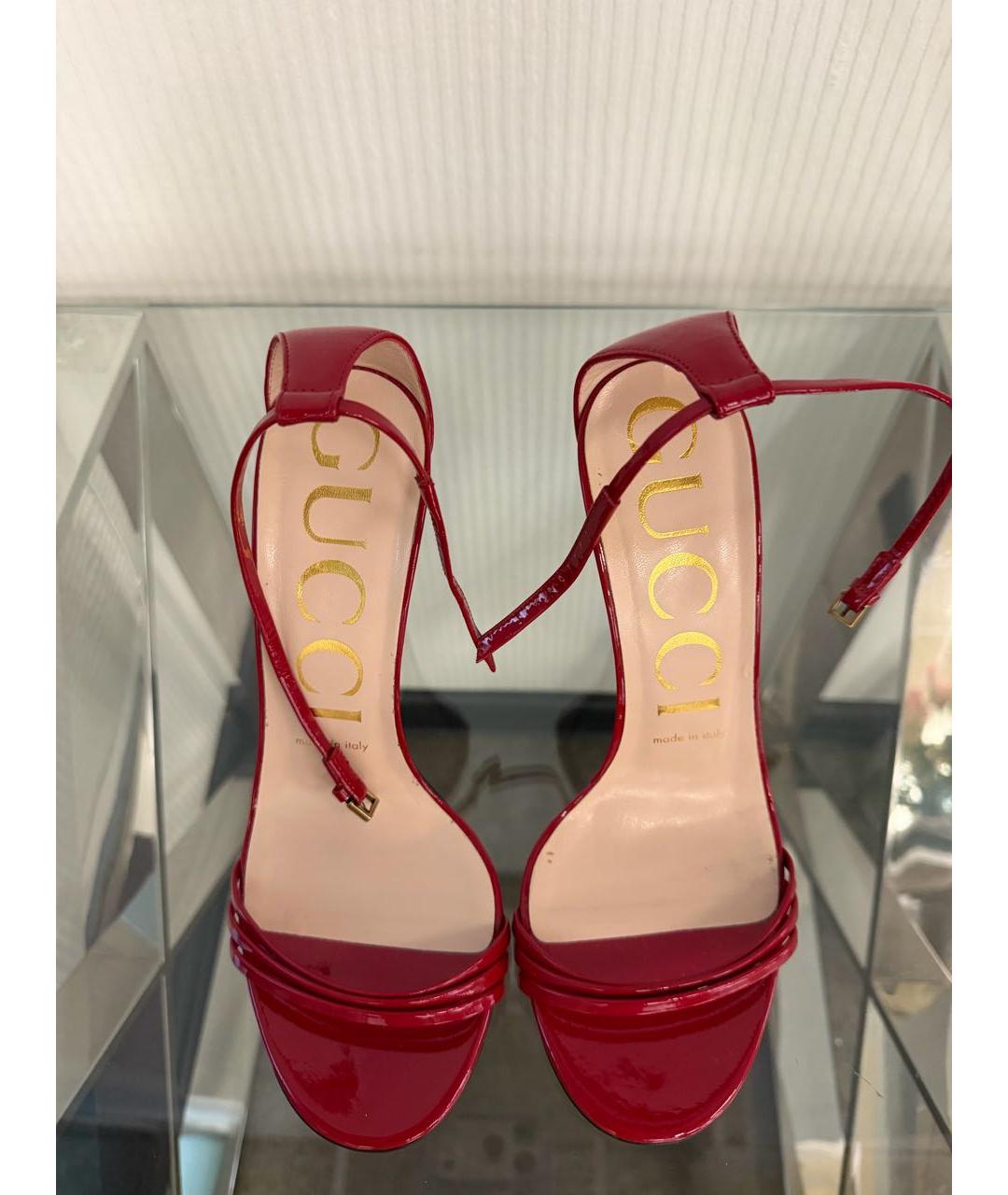 GUCCI Красные босоножки из лакированной кожи, фото 4